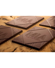 Slané mandle s kokosom v tmavej 65 % čokoláde VEGAN, FAIRTRADE